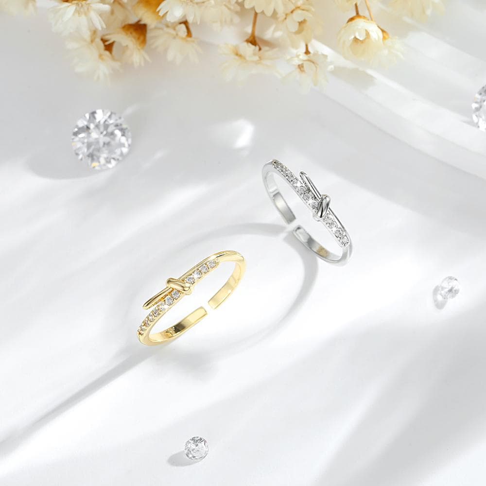 Elegant Crystal Knot Ring – image 1